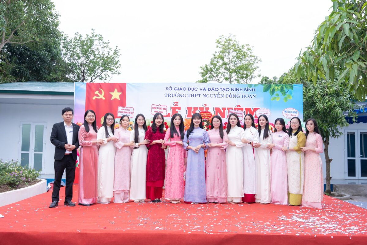 [BẢN TIN NCH NINH BÌNH] 🌸 TRƯỜNG THPT NGUYỄN CÔNG HOAN – NINH BÌNH TỔ CHỨC LỄ KỶ NIỆM NGÀY NHÀ GIÁO VIỆT NAM 20/11 🌸
