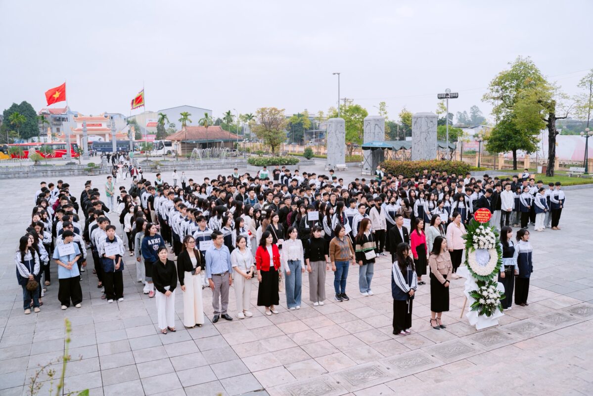 🌿 TRẢI NGHIỆM – HƯỚNG NGHIỆP K12: HÀNH TRÌNH TRƯỞNG THÀNH TỪ LỊCH SỬ ĐẾN VĂN HÓA 🌿🌿 TRẢI NGHIỆM – HƯỚNG NGHIỆP K12: HÀNH TRÌNH TRƯỞNG THÀNH TỪ LỊCH SỬ ĐẾN VĂN HÓA 🌿